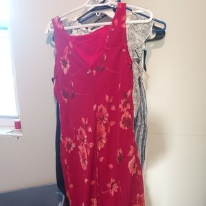 Red dress with v neck in back